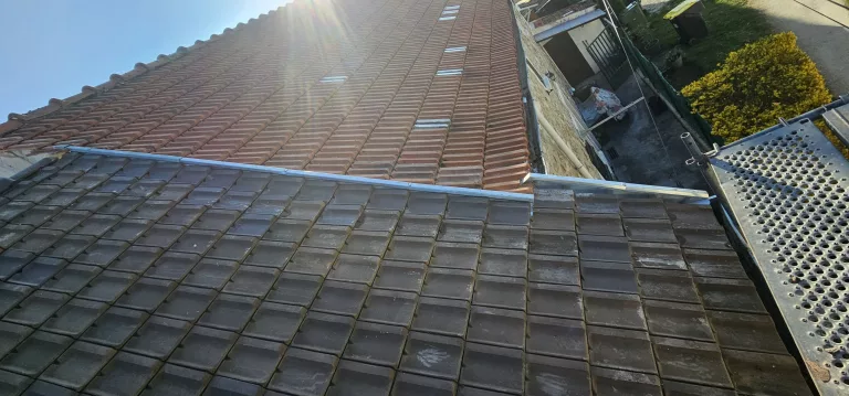 Quelle est la durée de vie d’une toiture ? Matériaux, entretien, conseils